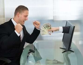 Як оформити позику онлайн на карту: коротка інструкція для позичальника