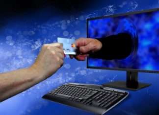 Як оформити онлайн кредитну карту з моментальним рішенням?