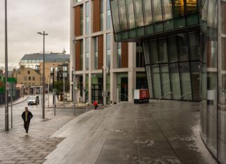 Трамп хоче, щоб Європа припинила регулювати великі технології. Чи поступиться вона?