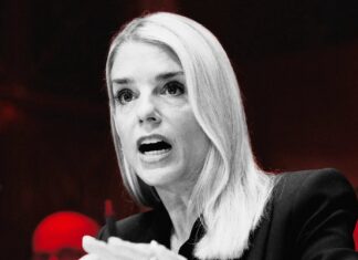 Уряд США запитує медичні картки трансгендерної молоді