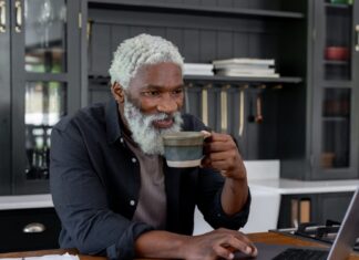 Поверніть 250 доларів США на щоденні витрати за допомогою картки Cash Rewards Card від Navy Federal Credit Union