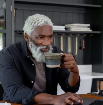 Поверніть 250 доларів США на щоденні витрати за допомогою картки Cash Rewards Card від Navy Federal Credit Union