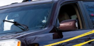 GoFundMe affronta le critiche per aver ospitato una raccolta fondi per un agente dell’ICE coinvolto in una sparatoria mortale