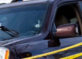 GoFundMe під обстрілом через проведення збору коштів для агента ICE, причетного до смертельної стрілянини