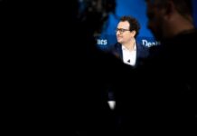 Тиск в Користь Регулювання ІІ: Супер ПАК, Anthropic, що підтримується, Запускає Рекламну Кампанію