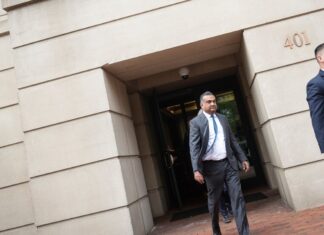 YouTube Захищається від Звинувачень у Викликанні Залежності у Суді