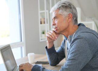 Інвестиційні Стратегії для Пенсіонерів: Огляд, Заснований на Даних