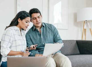 Чотири Податкові Правила IRS, Що Допомагають Працівникам Середнього Класу Зберегти Більше Грошей