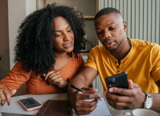 Максимизация сбережений: лучшие ставки по CD и прогноз рынка на апрель 2026 года