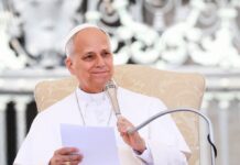 Папа Лев XIV кидає виклик Маску та Тієлу за допомогою Толкіна