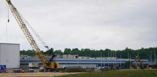 Anthropic and SpaceXAI Forge Strategic Compute Deal Amidst Industry Scramble for Power