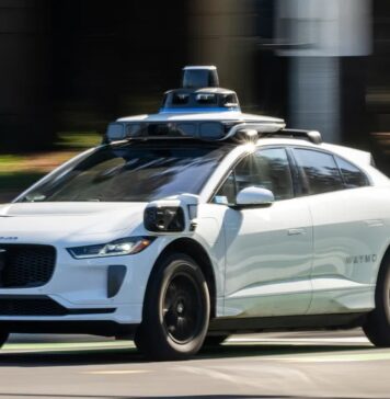 Спасатели предупреждают о деградации работы Waymo и возникающих рисках для безопасности