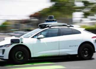 Waymo перевіряє воду у Вірджинії