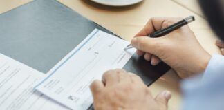 JPMorgan sagt, Sie lassen Geld auf dem Tisch (im wahrsten Sinne des Wortes)